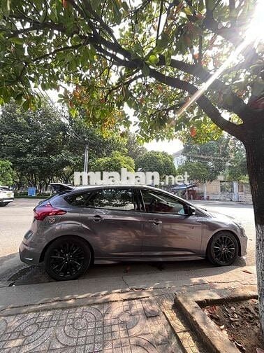 Ford Focus 2018 1.5L Ecoboost Sport - 95000 km