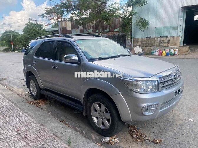 Toyota Fortuner 2009 tự động gd dùng đẹp rẻ