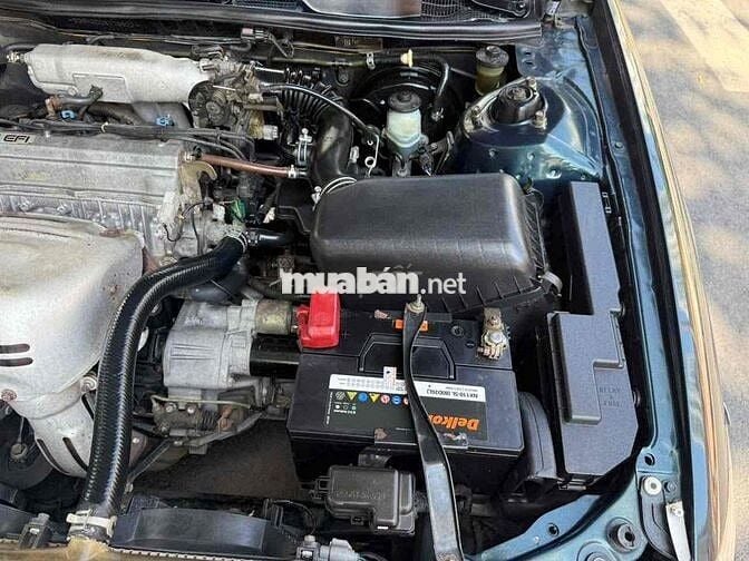 Toyota Camry GLi 2.2 số sàn đời cuối 2000