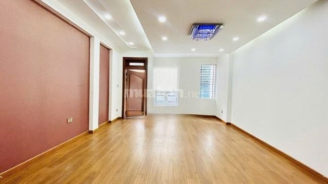 👉Cho thuê Tòa nhà 5x23m, trệt 3 lầu 6 phòng, sân thượng