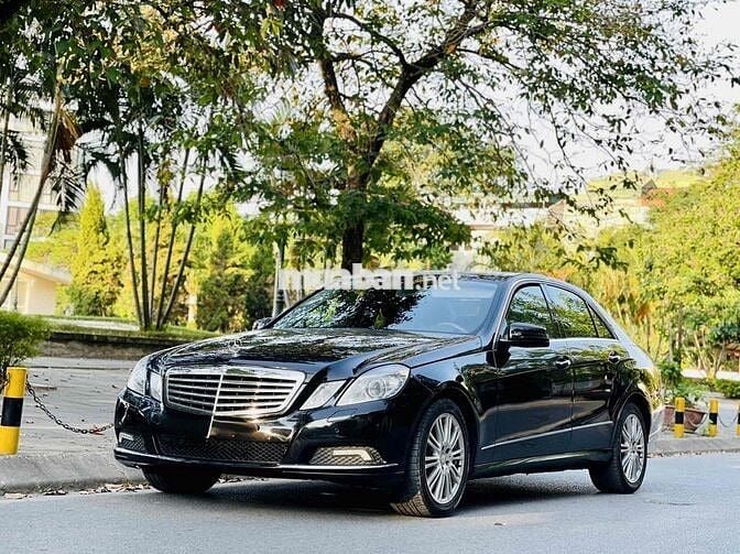 Mercedes E300 sx 2009 màu đen đẹp hiếm có