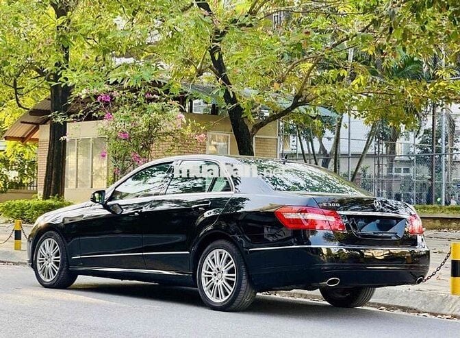 Mercedes E300 sx 2009 màu đen đẹp hiếm có
