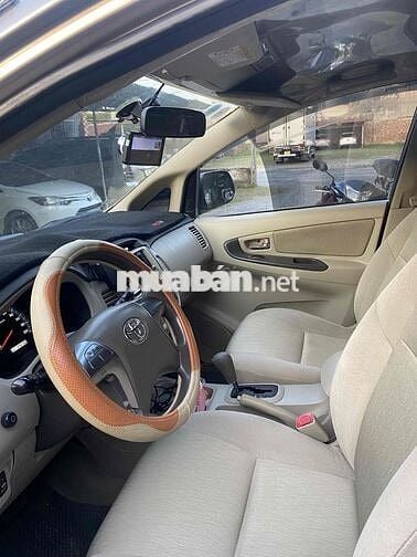 Toyota Innova 2015 G - 94615 km