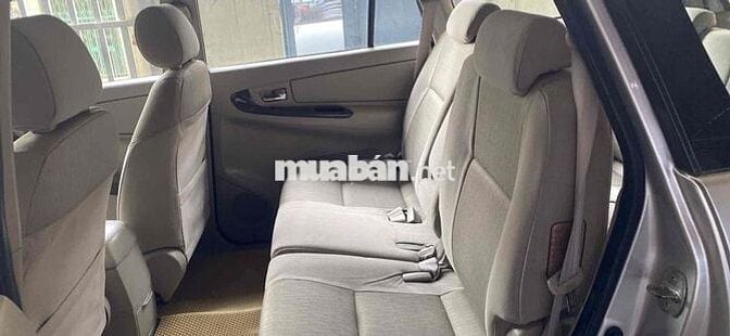 Toyota Innova 2016 2.0E - 180642 km