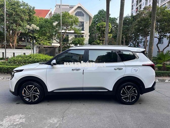 Kia Carens 2024 1.5G Luxury - 200000 km