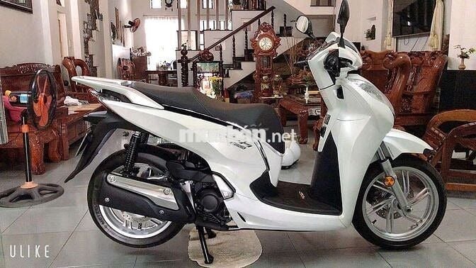 Xe SH300i mói 99,9% hàng hiếm không có chiếc thứ 2