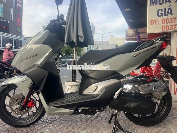 mới về VARIO(160)màu xi măng xe như thùng ac