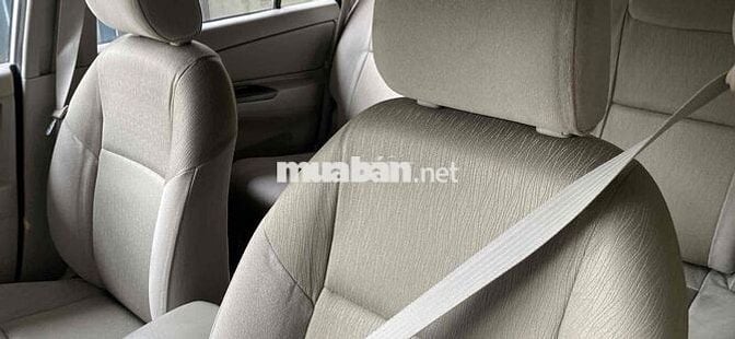 Toyota Innova 2016 2.0E - 180642 km
