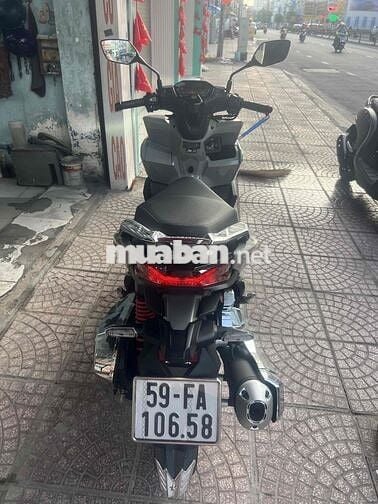 mới về VARIO(160)màu xi măng xe như thùng ac