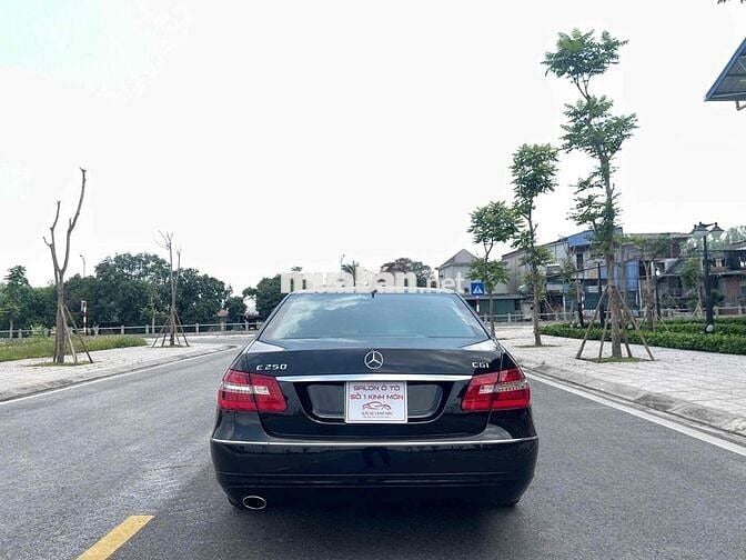 Mercedes Benz E Class 2010 E250 - 80000 km