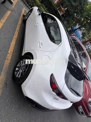 Mazda 3 2022 1.5L Sport Luxury - 25000 km