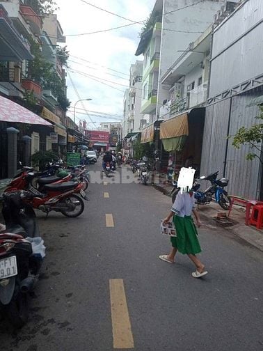 Cần tiền bán gấp căn nhà mặt tiền Vĩnh Lộc B giá 870tr