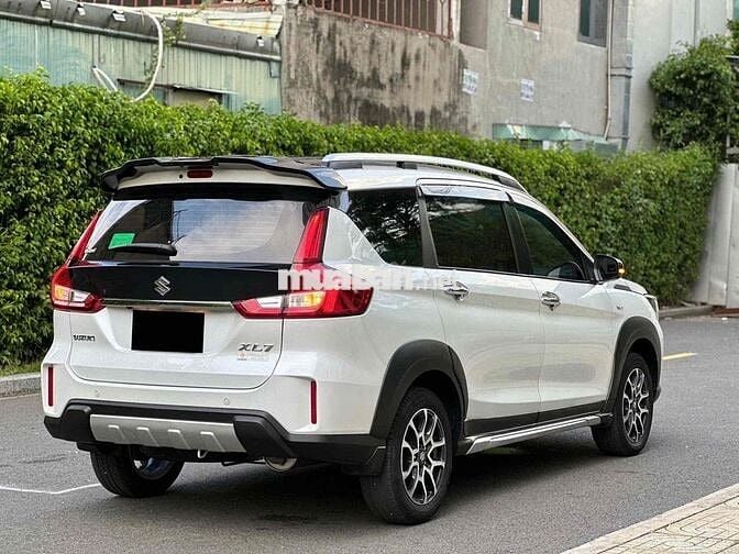 Suzuki XL 7 2021 biển trắng giá tốt có phụ kiện