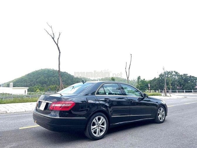 Mercedes Benz E Class 2010 E250 - 80000 km