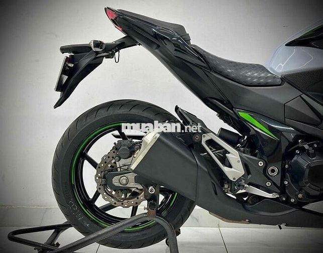 KAWASAKI Z800 ABS DATE 2016