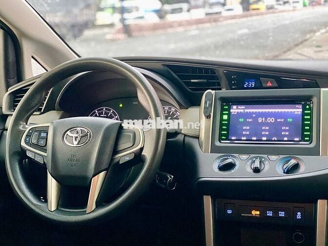 Toyota Innova 2018 2.0E - 100456 km