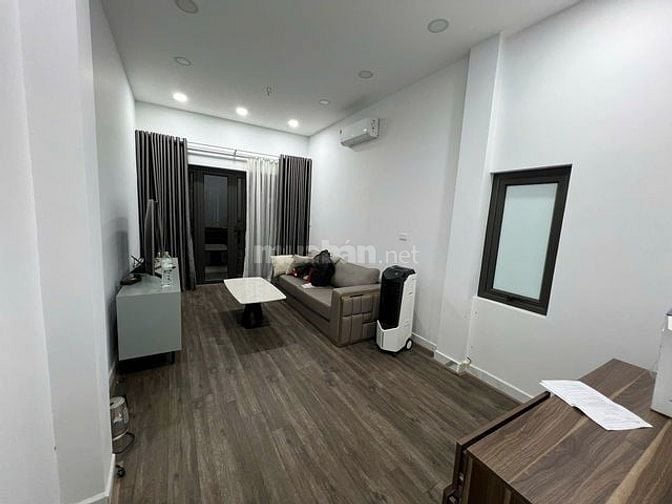 Bán Gấp Nhà Hoàng Hoa Thám Ba Đình Lô Góc 41m2 – 5 Tầng – 8 tỷ 
