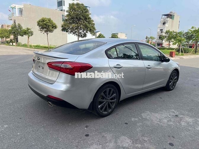 Kia K3 2015 1.6 AT - 150000 km