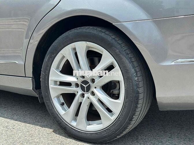 Mercedes Benz C Class 2011 C200 - 140000 km