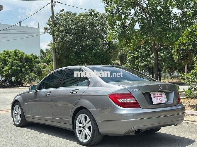 Mercedes Benz C Class 2011 C200 - 140000 km