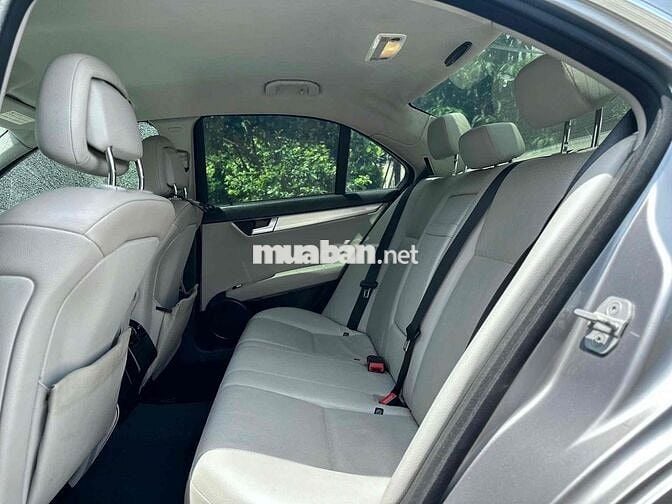 Mercedes Benz C Class 2011 C200 - 140000 km