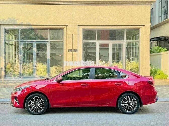 Kia K3 2022 2.0 Premium - 1.2 vạn Xe đi gia đình