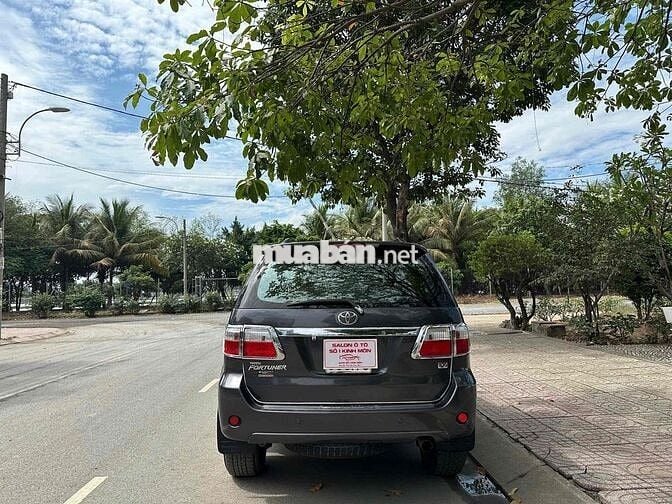 Toyota Fortuner 2011 2.7V - 130000 km