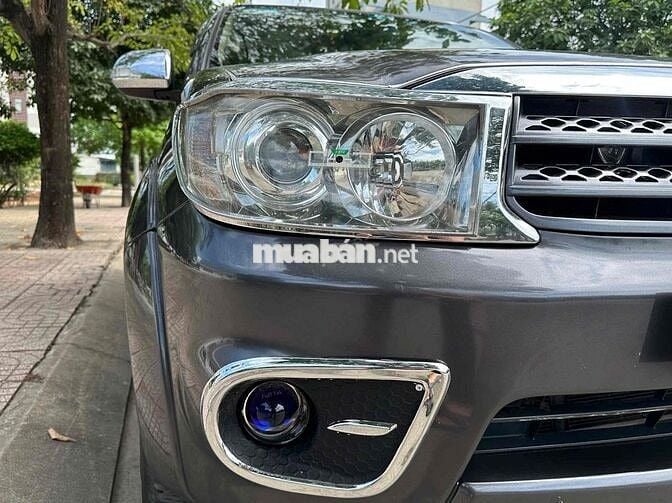 Toyota Fortuner 2011 2.7V - 130000 km