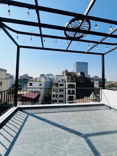 LẠC LONG QUÂN TÂY HỒ 7 TẦNG THANG MÁY Ô TÔ VÀO 5M RA MẶT PHỐ LÔ GÓC