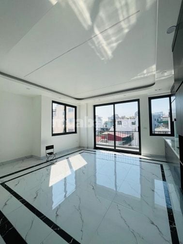 LẠC LONG QUÂN TÂY HỒ 7 TẦNG THANG MÁY Ô TÔ VÀO 5M RA MẶT PHỐ LÔ GÓC