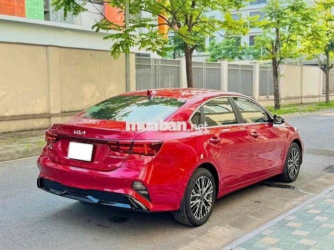 Kia K3 2022 2.0 Premium - 1.2 vạn Xe đi gia đình