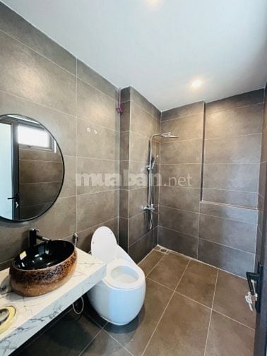 LẠC LONG QUÂN TÂY HỒ 7 TẦNG THANG MÁY Ô TÔ VÀO 5M RA MẶT PHỐ LÔ GÓC