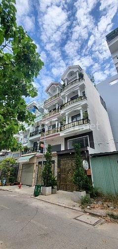 Bán đất Hà Huy Giáp vào 20m,đường 12m xe hơi quay đầu
