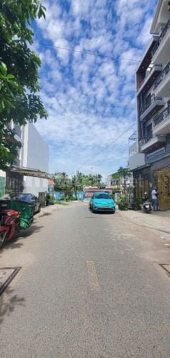 Bán đất Hà Huy Giáp vào 20m,đường 12m xe hơi quay đầu
