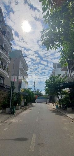 Bán đất Hà Huy Giáp vào 20m,đường 12m xe hơi quay đầu
