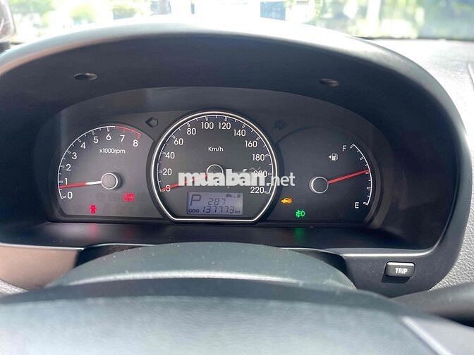 Hyundai Avante 2011 1.6 AT - 137773 km