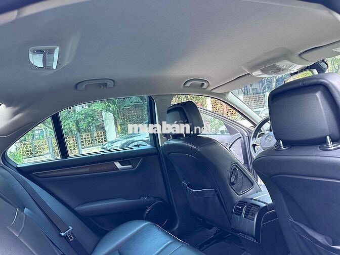 Mercedes Benz C Class 2013 C250 - 90000 km