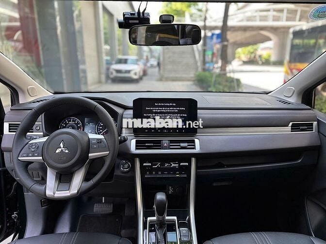 Mitsubishi Xpander 1.5 Premium 2022 Od zin 5.300km
