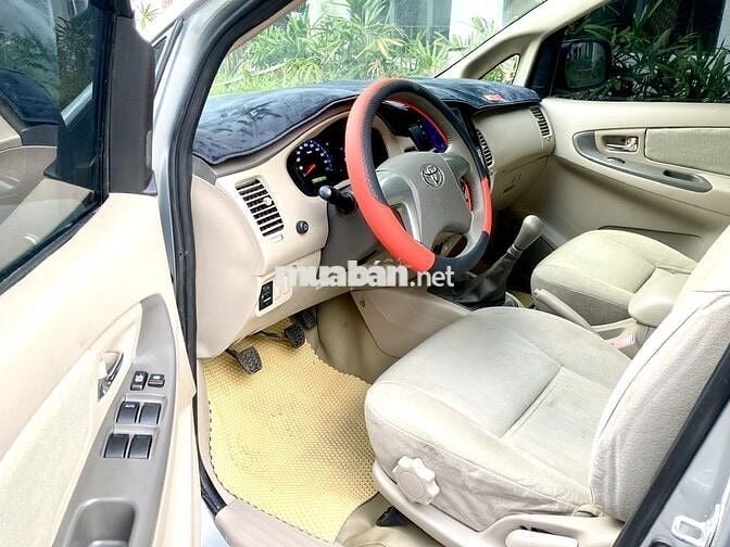 Bán Toyota Innova 2015 2.0E xe gia đình Zin nguyên