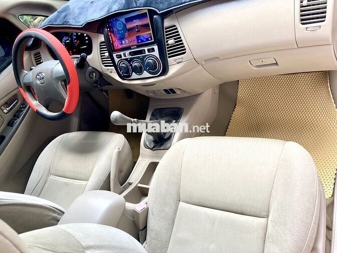 Bán Toyota Innova 2015 2.0E xe gia đình Zin nguyên