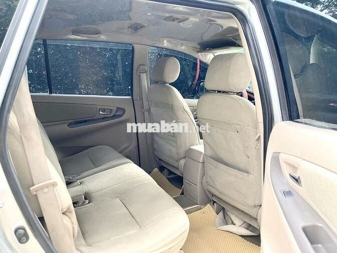 Bán Toyota Innova 2015 2.0E xe gia đình Zin nguyên