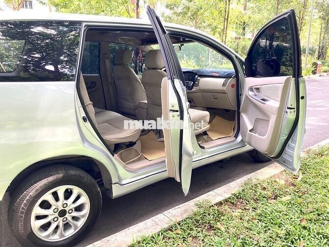 Bán Toyota Innova 2015 2.0E xe gia đình Zin nguyên