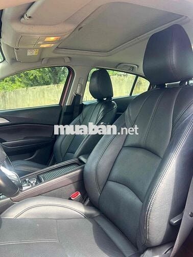 Mazda 3 2017 1.5 AT Sedan - 70000 km