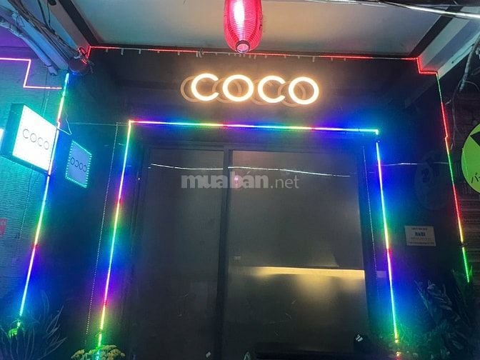 Tuyển Quản Lý và Phục vụ nữ có ngoại hình