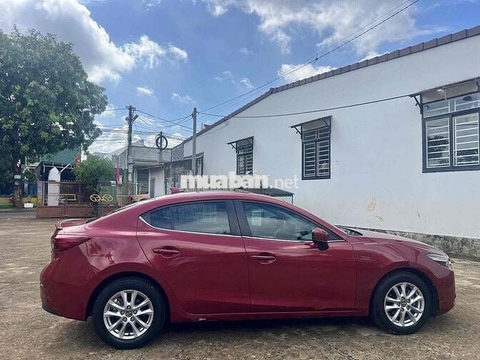 Mazda 3 2017 1.5 AT Sedan - 70000 km