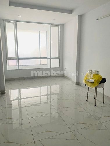 Cho thuê MBKD mặt tiền Nguyễn Đình Chính, Q. Phú Nhuận.
