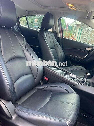Mazda 3 2017 1.5 AT Sedan - 70000 km