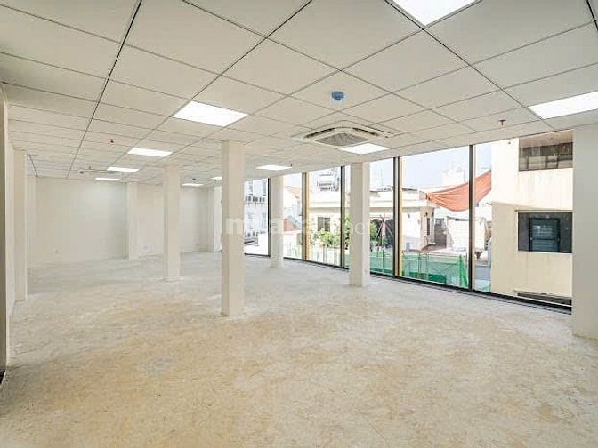 GẤP PHÚ NHUẬN -  BUILDING 7 TẦNG- ĐƯỜNG 10M - NGANG 12M- CHỈ 3x TỶ TL