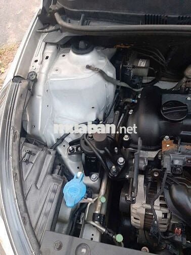 Hyundai Accent 2012 1.4 AT - 94000 km