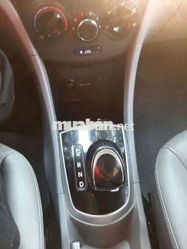 Hyundai Accent 2012 1.4 AT - 94000 km